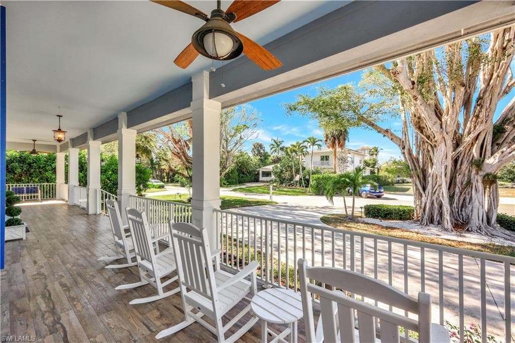 5288 Sand Dollar LN, NAPLES FL 34103-2