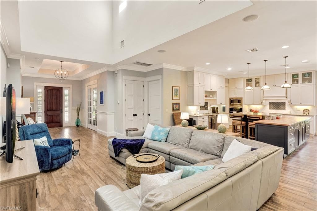 5288 Sand Dollar LN, NAPLES FL 34103-8