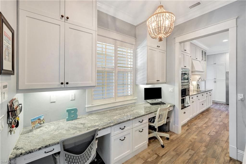 5288 Sand Dollar LN, NAPLES FL 34103-17