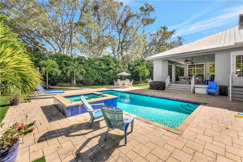 5288 Sand Dollar LN, NAPLES FL 34103-38