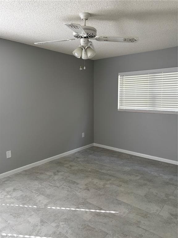 4682 Blackberry DR, FORT MYERS FL 33905-13