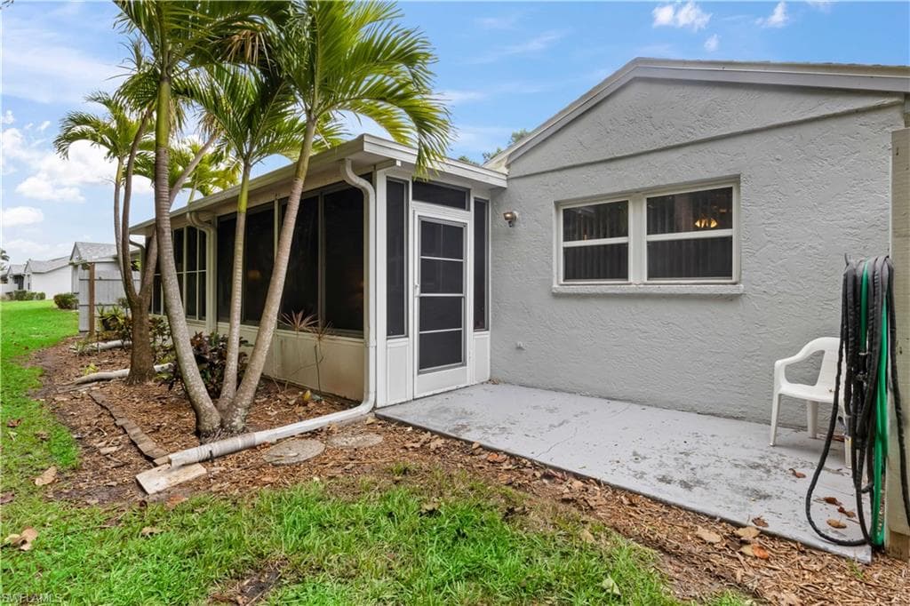 4682 Blackberry DR, FORT MYERS FL 33905-17