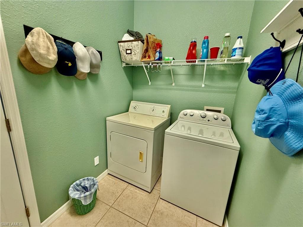 19933 Lake Vista CIR, LEHIGH ACRES FL 33936-29