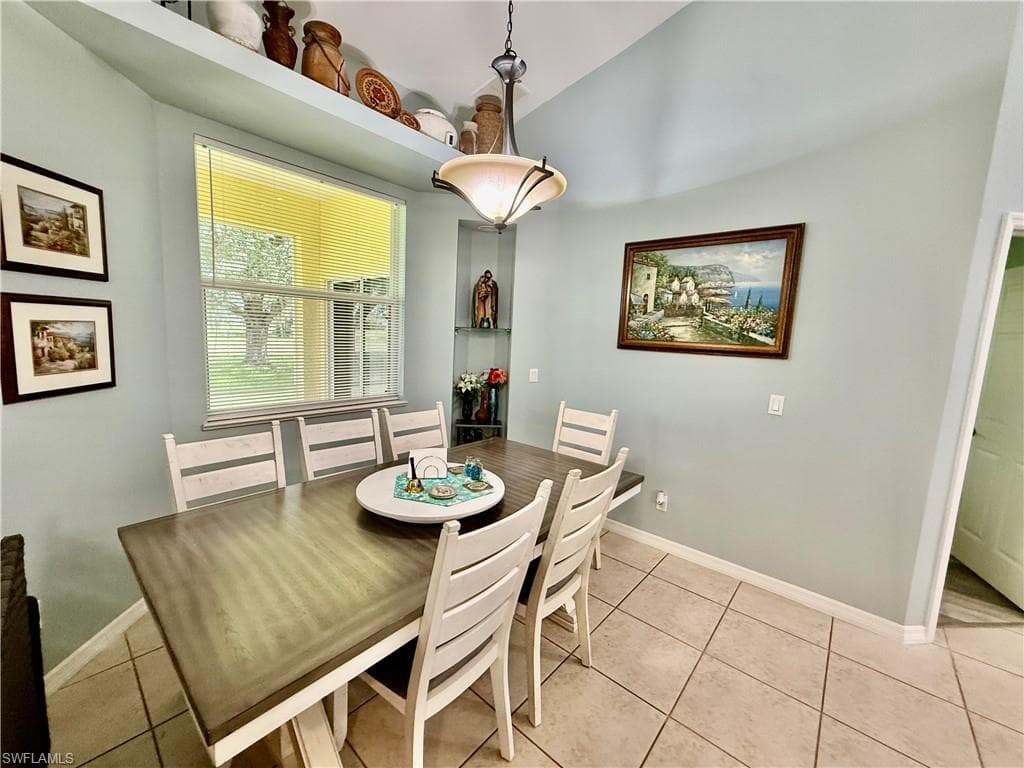 19933 Lake Vista CIR, LEHIGH ACRES FL 33936-10