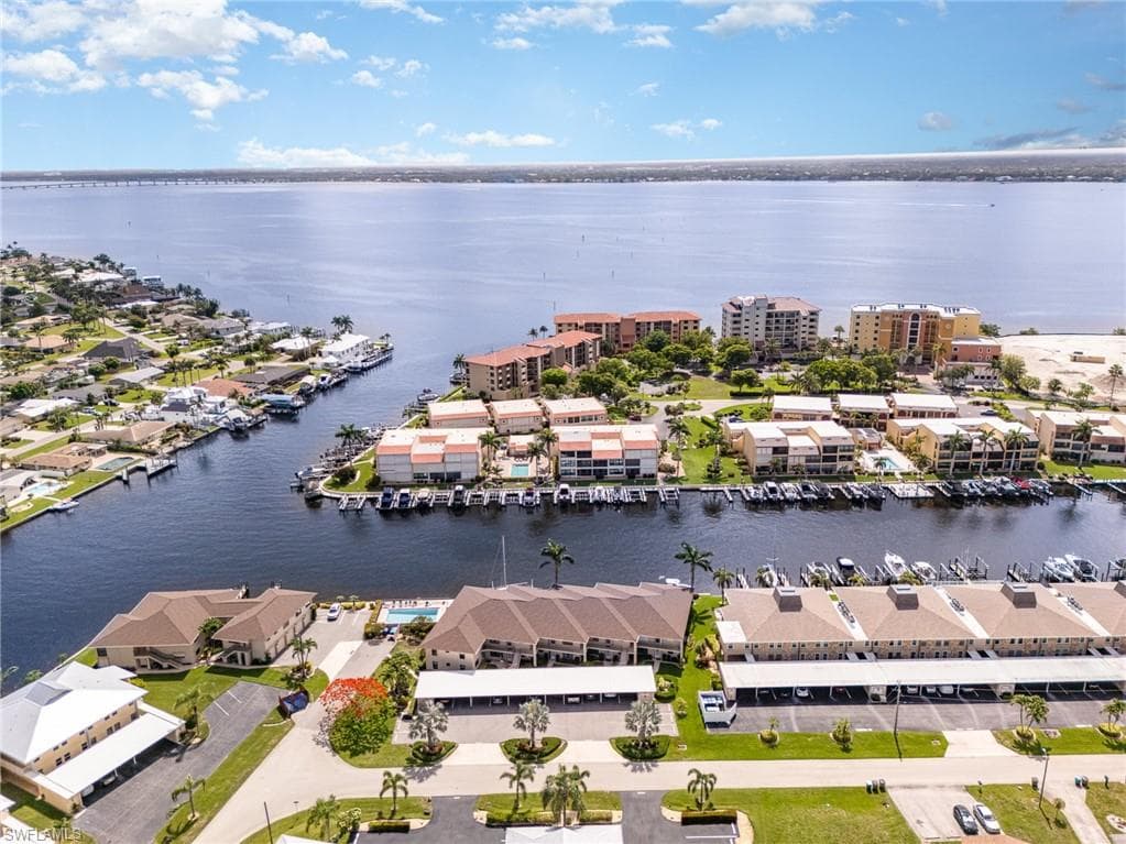 4001 SE 19th PL # 1, CAPE CORAL FL 33904-6