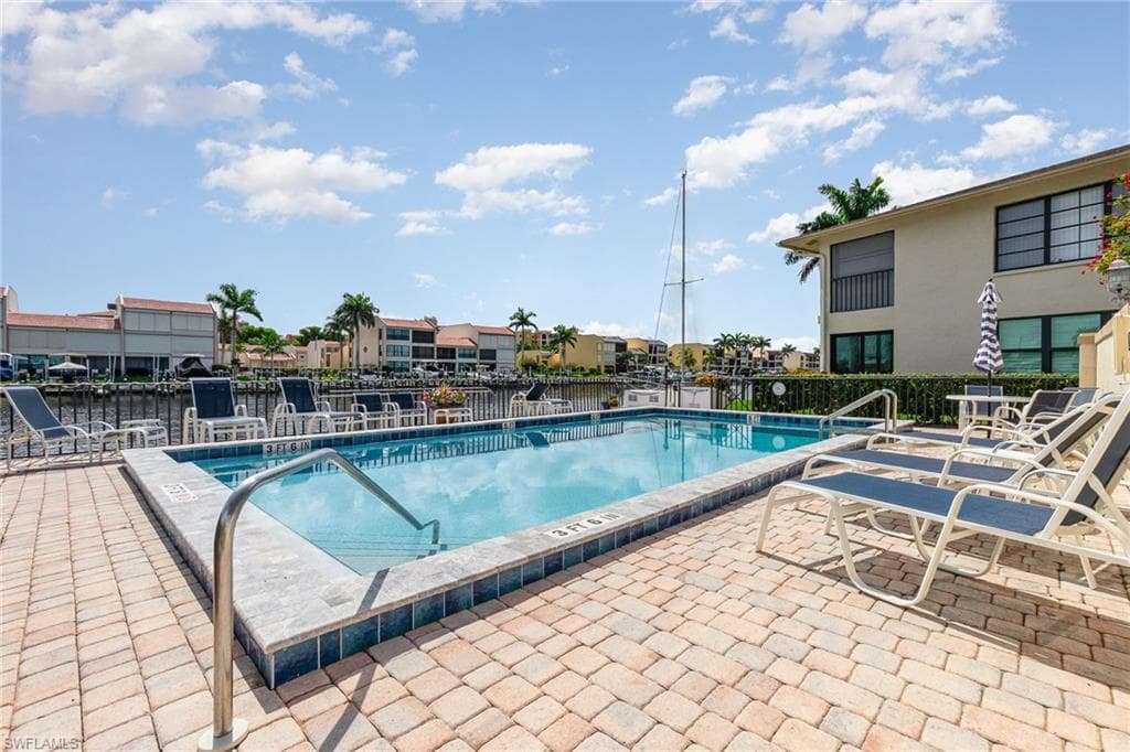 4001 SE 19th PL # 1, CAPE CORAL FL 33904-35
