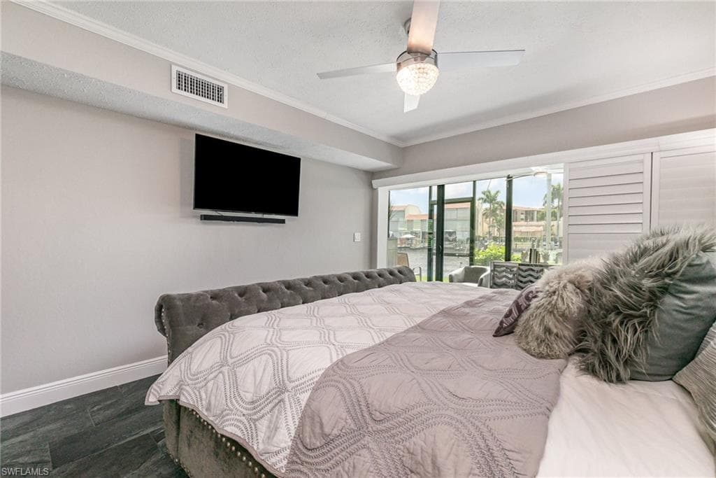 4001 SE 19th PL # 1, CAPE CORAL FL 33904-27