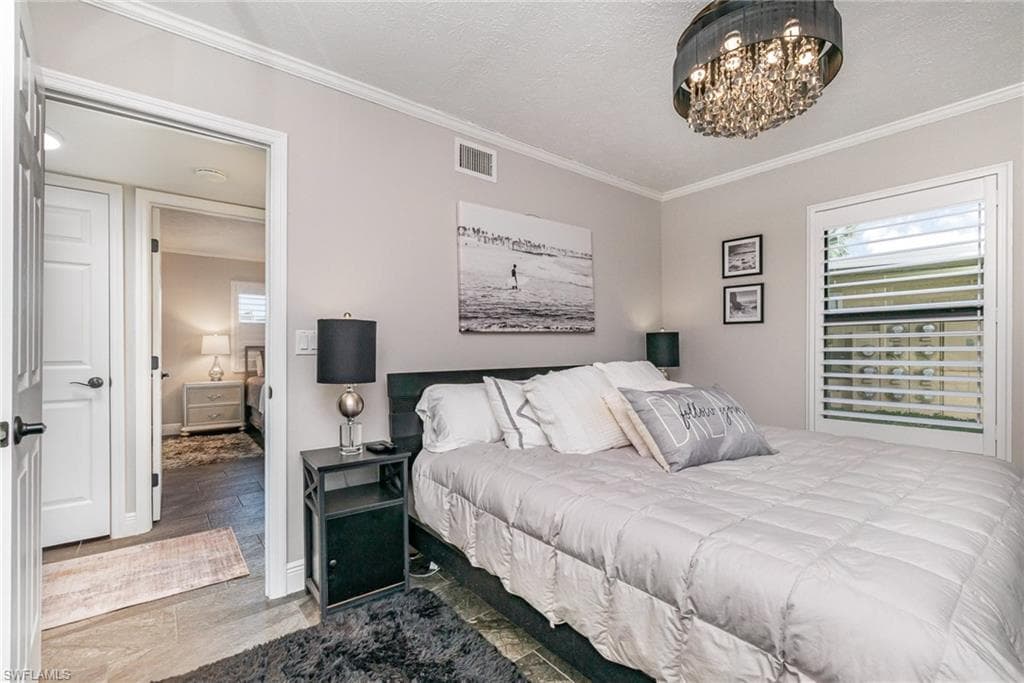 4001 SE 19th PL # 1, CAPE CORAL FL 33904-28