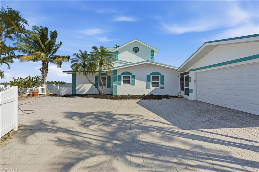 266 Curlew ST, FORT MYERS BEACH FL 33931-4