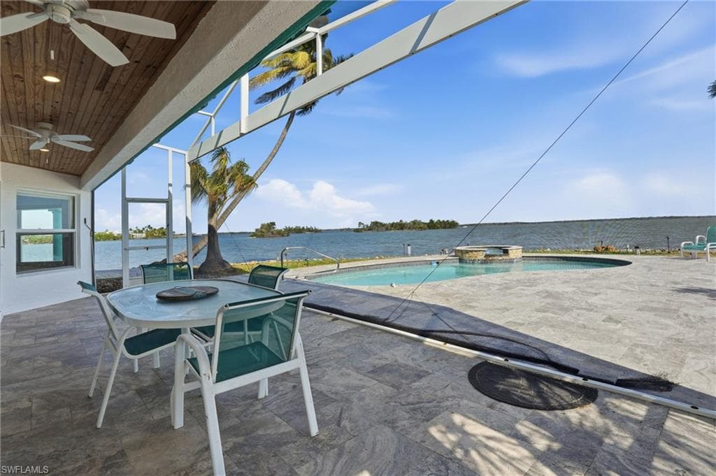 266 Curlew ST, FORT MYERS BEACH FL 33931-40