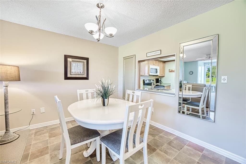 1740 Pine Valley DR # 111, FORT MYERS FL 33907-7