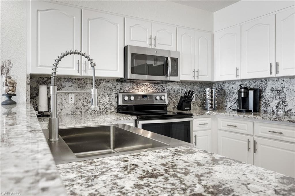 841 SW 47th TER # 201, CAPE CORAL FL 33914-5