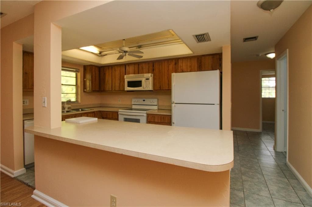 4300 Gulfstream DR # 2D, NAPLES FL 34112-12