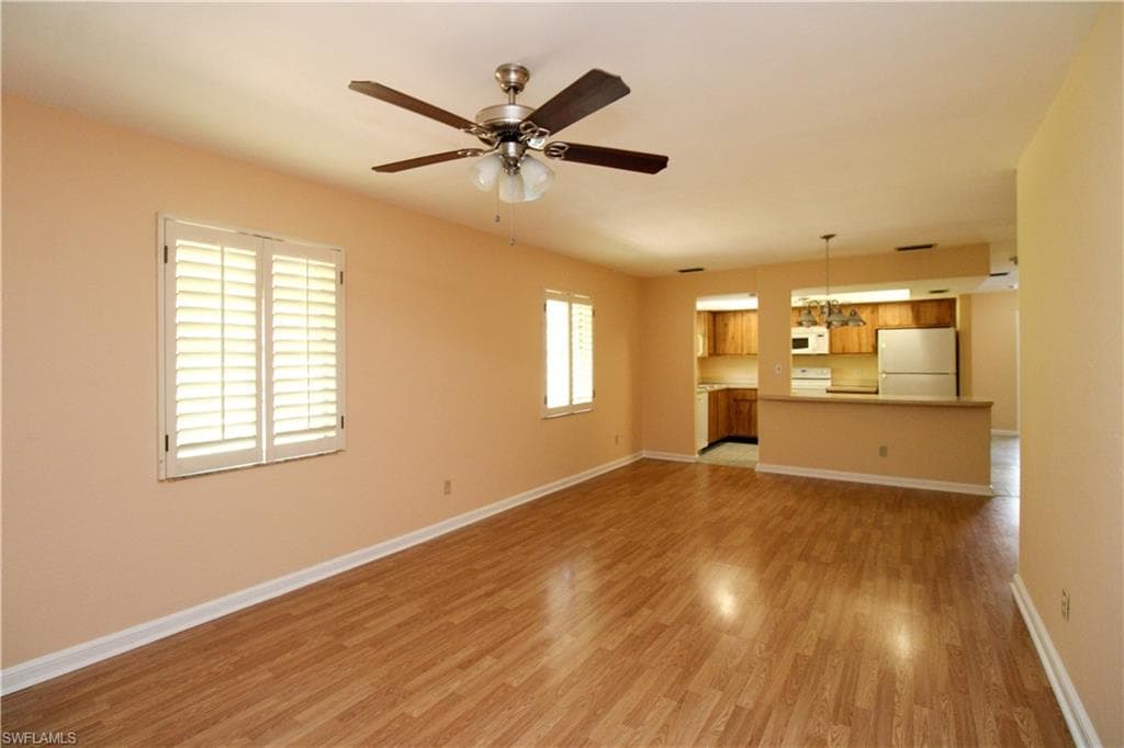 4300 Gulfstream DR # 2D, NAPLES FL 34112-16