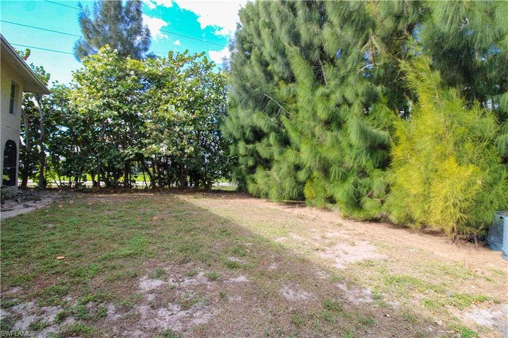 4300 Gulfstream DR # 2D, NAPLES FL 34112-27