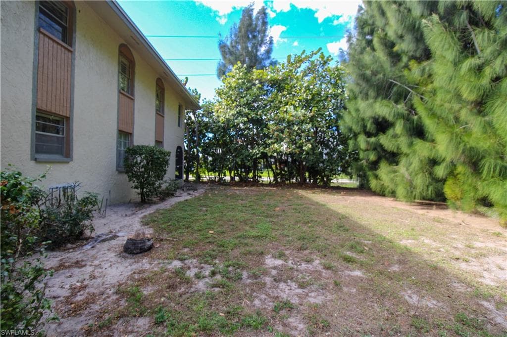 4300 Gulfstream DR # 2D, NAPLES FL 34112-28