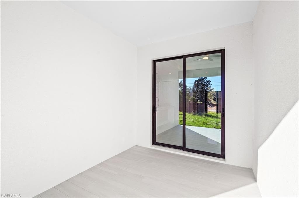 2064 55th TER SW, NAPLES FL 34116-10