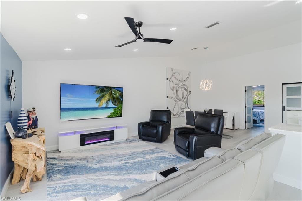 5605 SW 12th AVE # 208, CAPE CORAL FL 33914-10