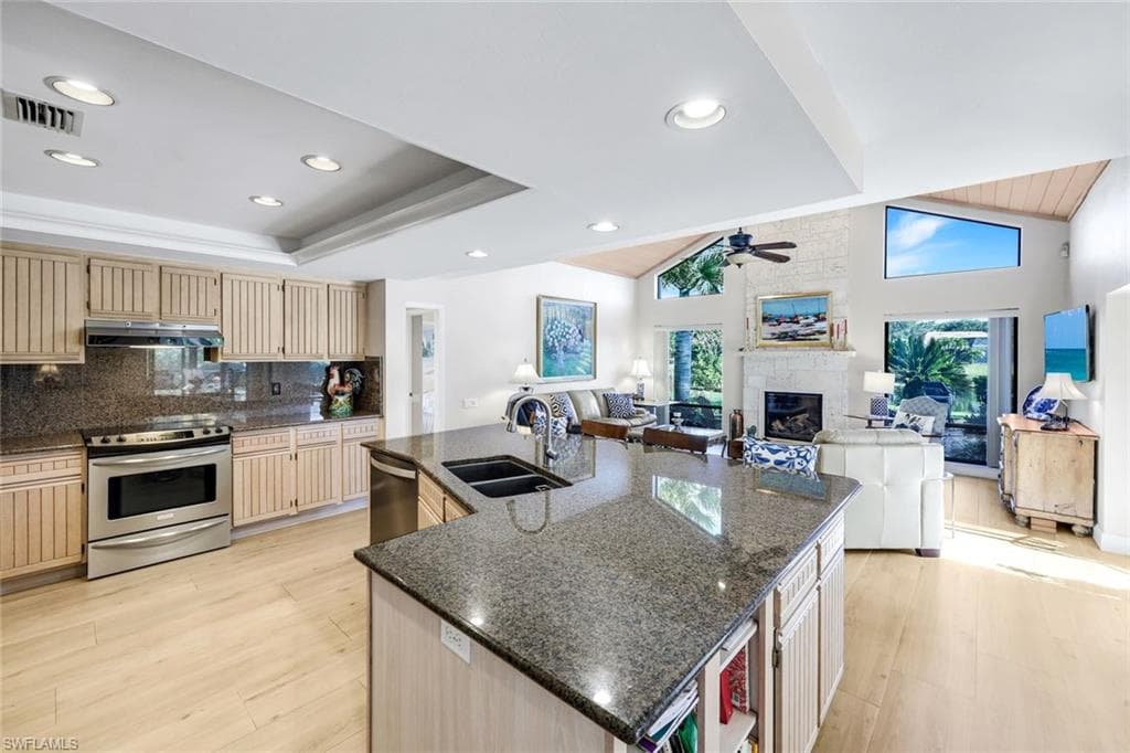 11510 Tanager CT, NAPLES FL 34119-7