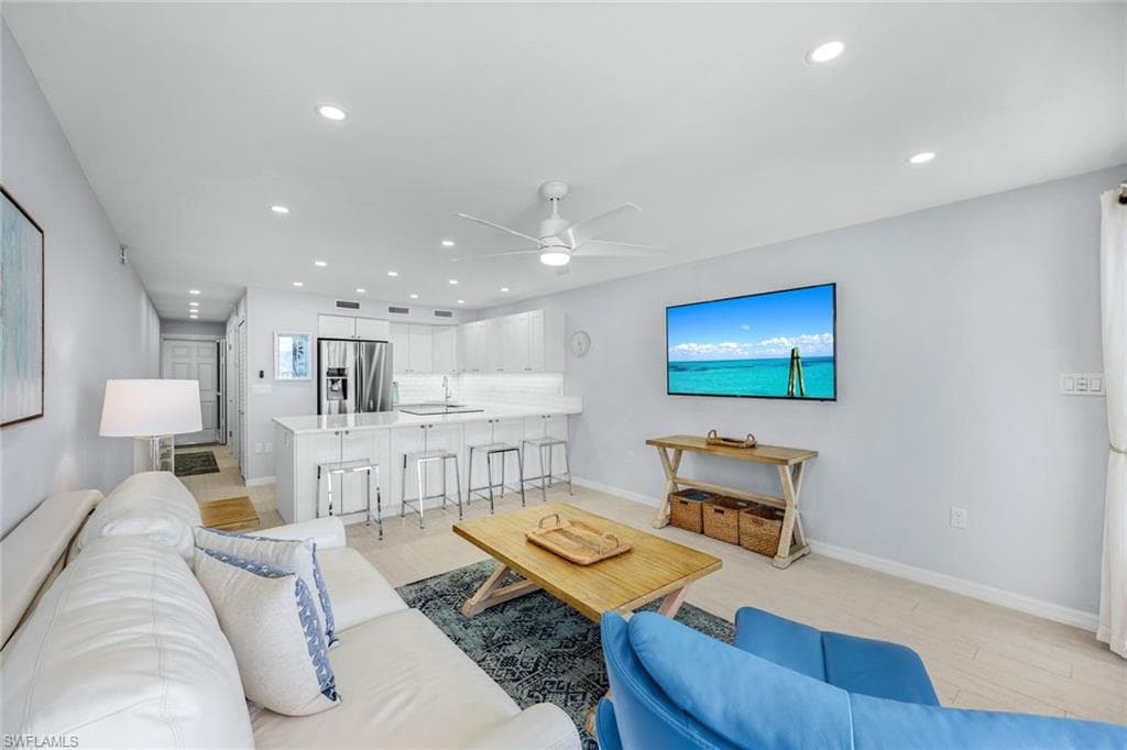 25830 Hickory BLVD # 308, BONITA SPRINGS FL 34134-5