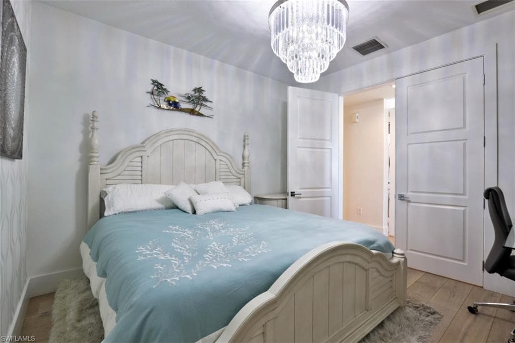 900 5th AVE S # 303, NAPLES FL 34102-11