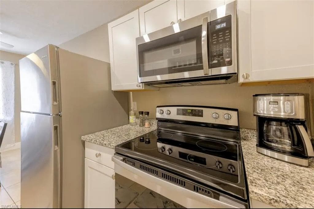 4605 Bayshore Dr. G2-6