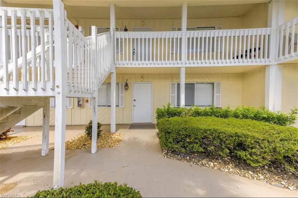 4605 Bayshore Dr. G2-17