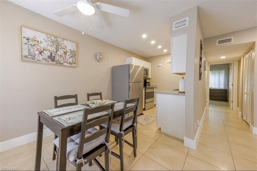 4605 Bayshore Dr. G2-5