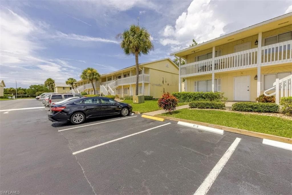 4605 Bayshore Dr. G2-18
