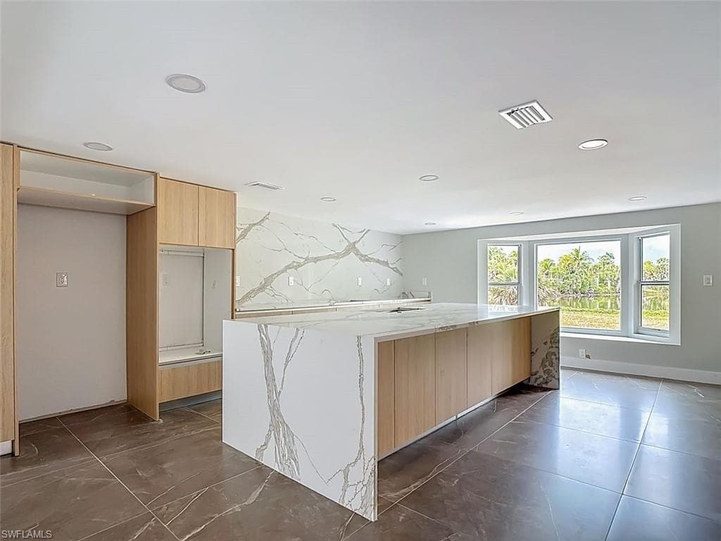 3784 Coquina DR-11