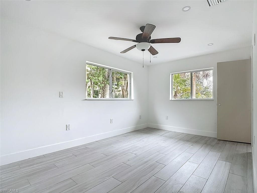 3784 Coquina DR-23