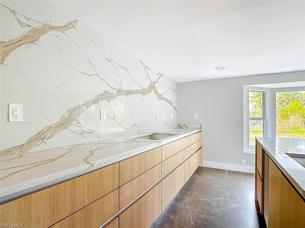 3784 Coquina DR-13