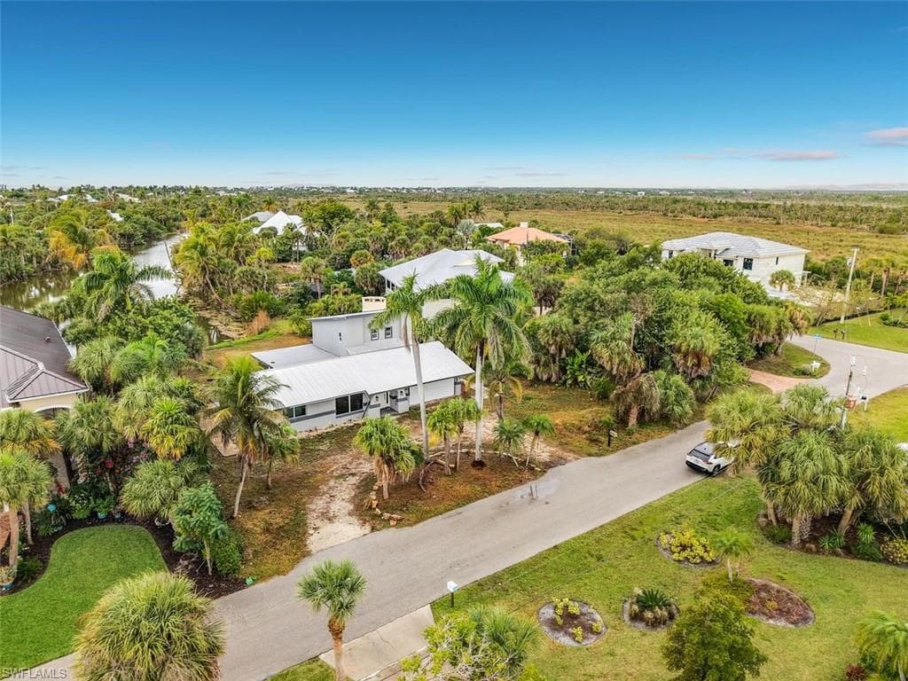 3784 Coquina DR-36