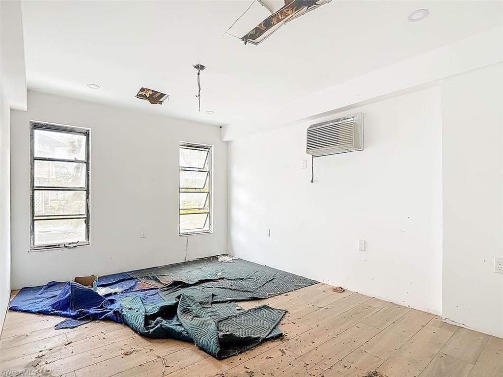 497 Lake Murex CIR, SANIBEL FL 33957-22