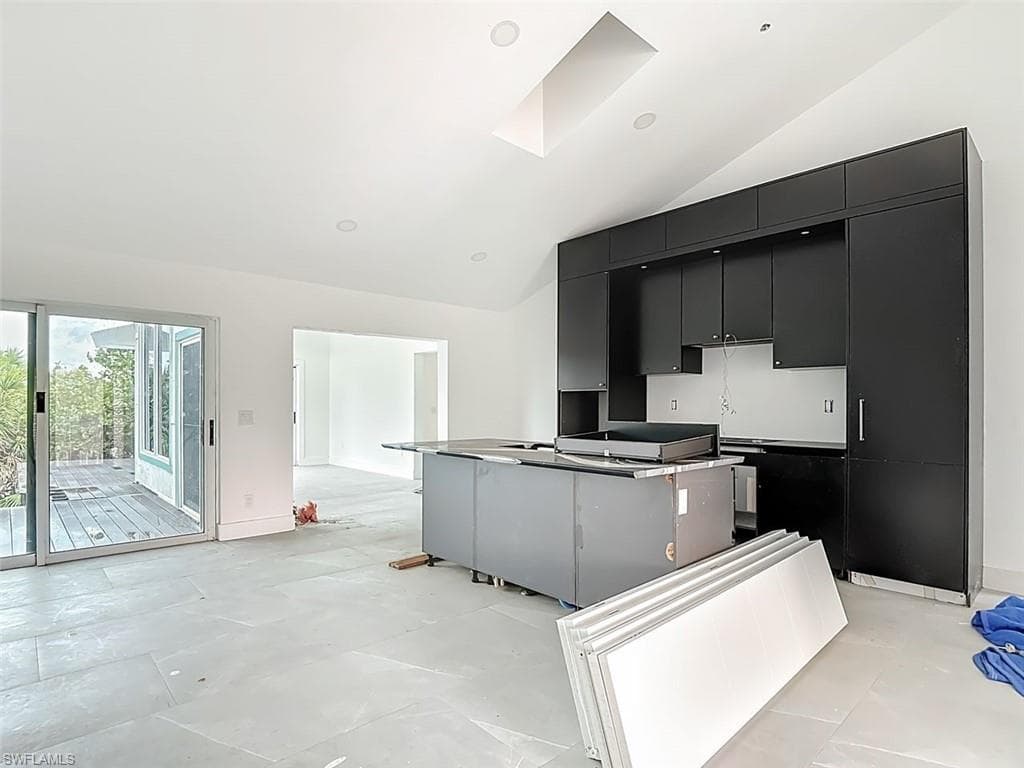 497 Lake Murex CIR, SANIBEL FL 33957-1