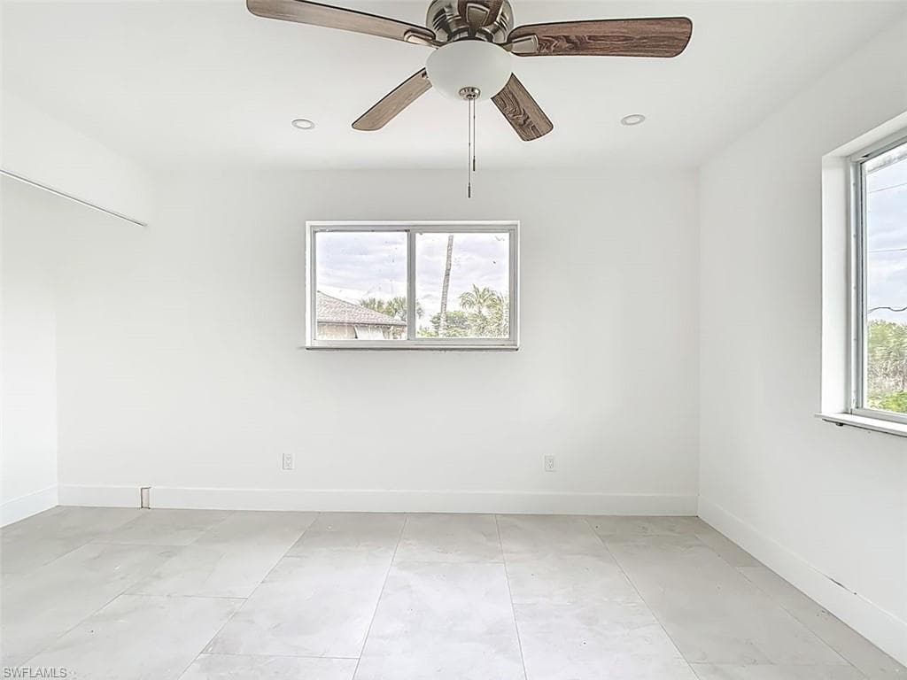 497 Lake Murex CIR, SANIBEL FL 33957-16