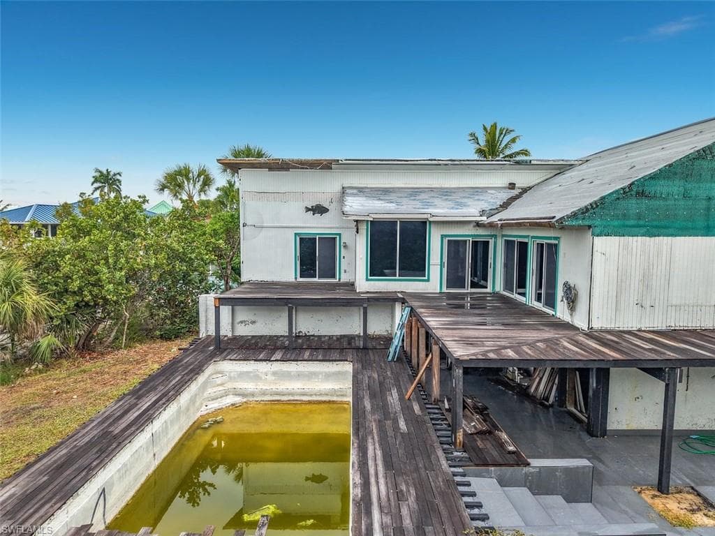 497 Lake Murex CIR, SANIBEL FL 33957-39