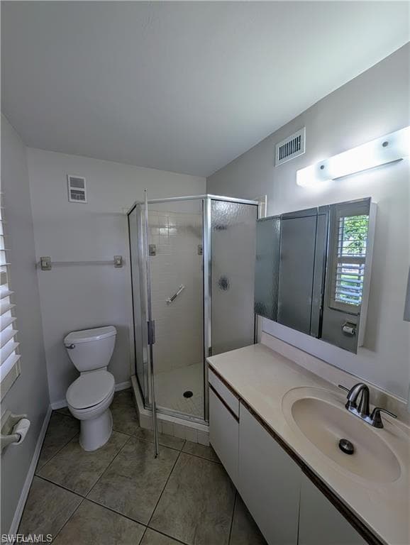 1915 Courtyard WAY S G102-6