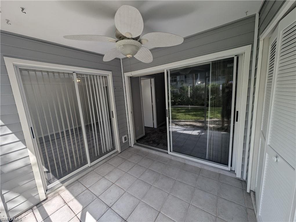 1915 Courtyard WAY S G102-3