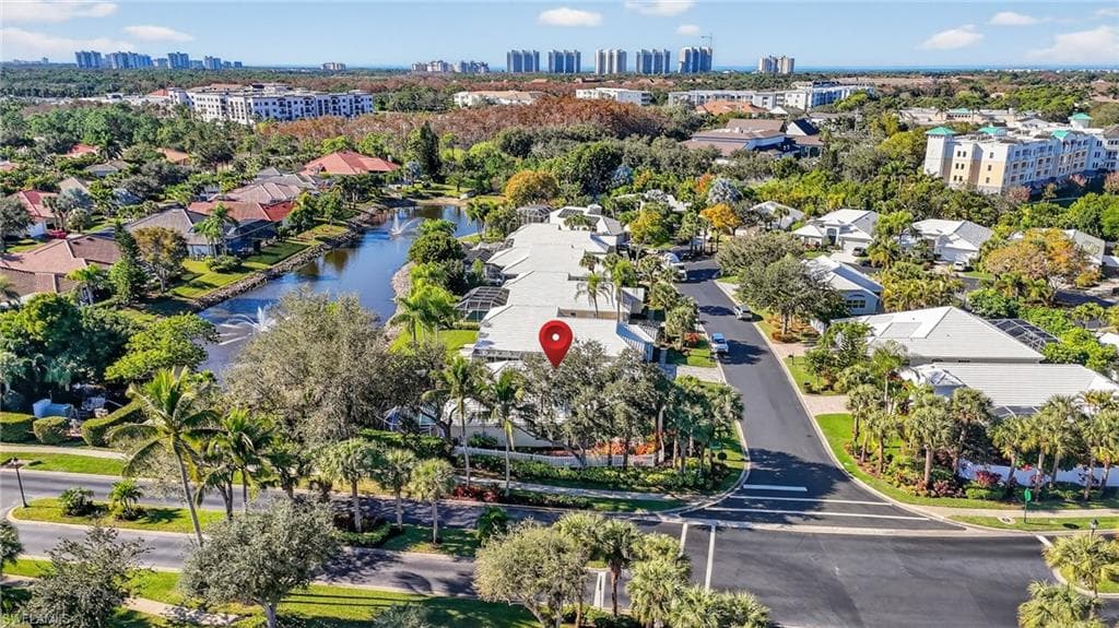 1331 Old Oak LN, NAPLES FL 34110-5