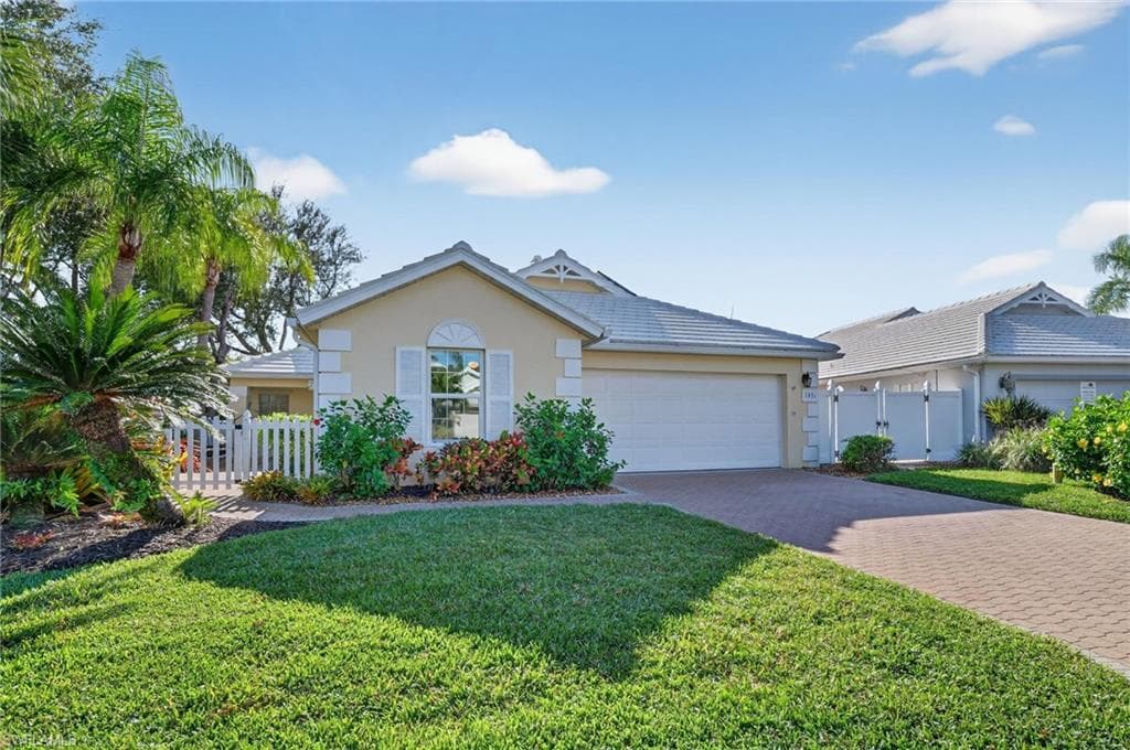 1331 Old Oak LN, NAPLES FL 34110-41