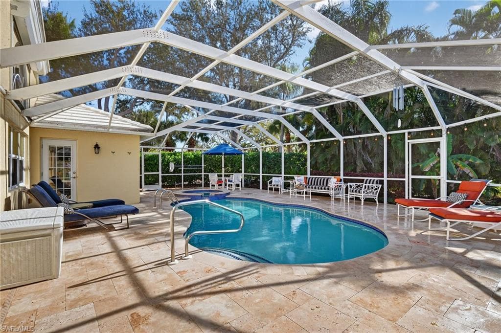1331 Old Oak LN, NAPLES FL 34110-46