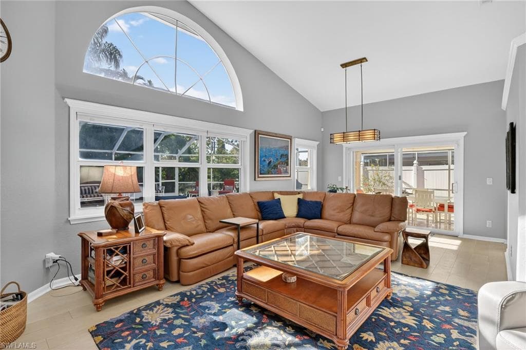 1331 Old Oak LN, NAPLES FL 34110-30