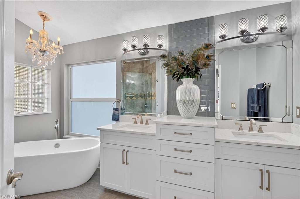 1331 Old Oak LN, NAPLES FL 34110-28