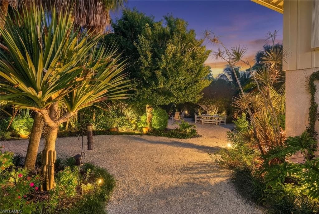 1973 Wild Lime DR, SANIBEL FL 33957-3