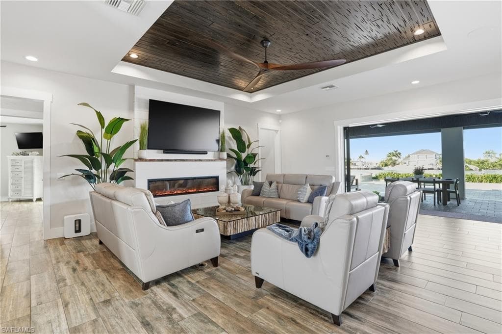 891 W Cape Estates CIR, CAPE CORAL FL 33993-5