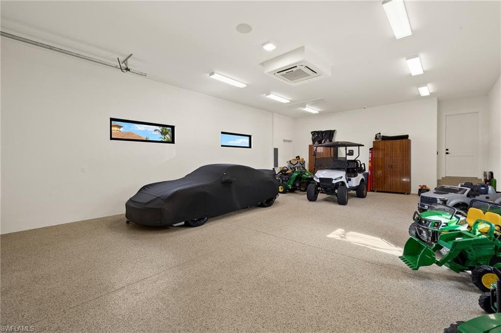 891 W Cape Estates CIR, CAPE CORAL FL 33993-35