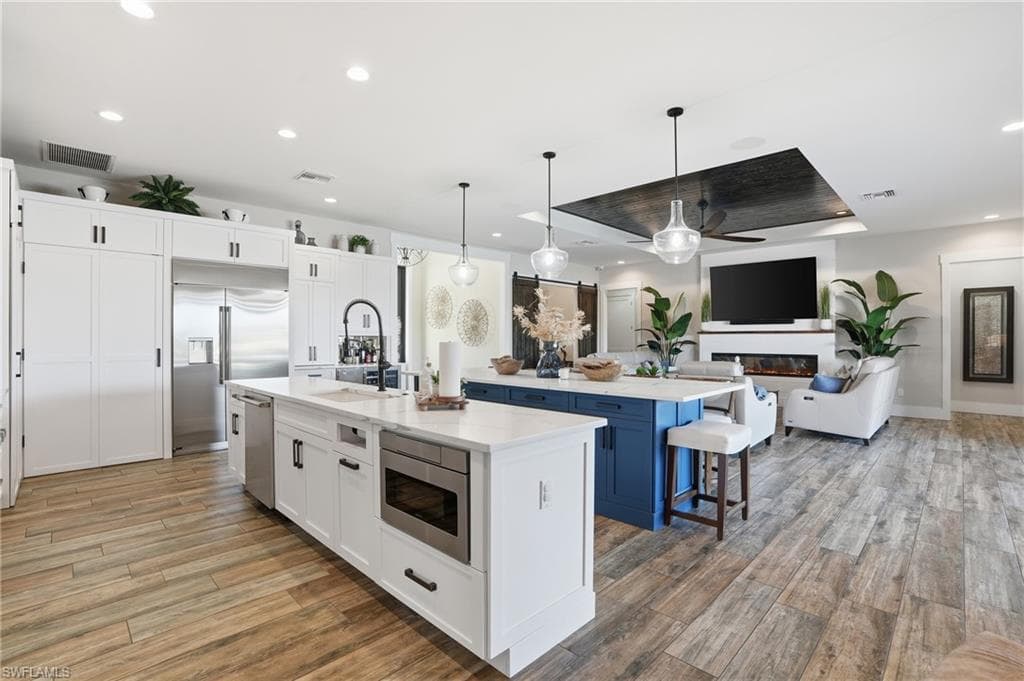 891 W Cape Estates CIR, CAPE CORAL FL 33993-10