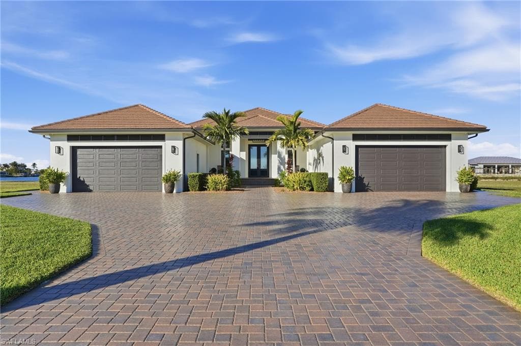 891 W Cape Estates CIR, CAPE CORAL FL 33993-43