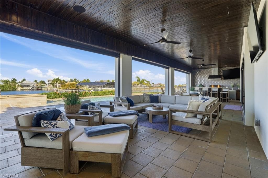 891 W Cape Estates CIR, CAPE CORAL FL 33993-30